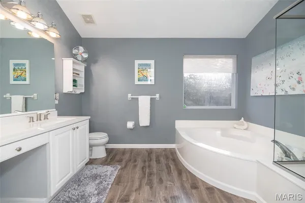 $500,000 | 944 Emerald Oaks Court, Eureka, MO 63025