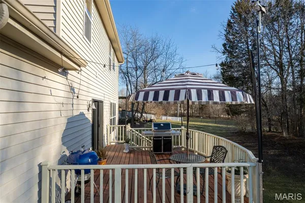 $500,000 | 944 Emerald Oaks Court, Eureka, MO 63025