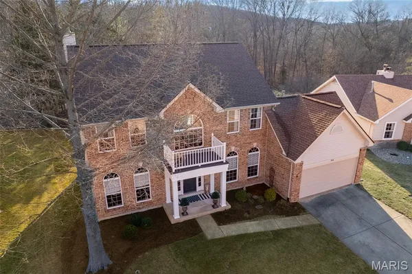 $500,000 | 944 Emerald Oaks Court, Eureka, MO 63025