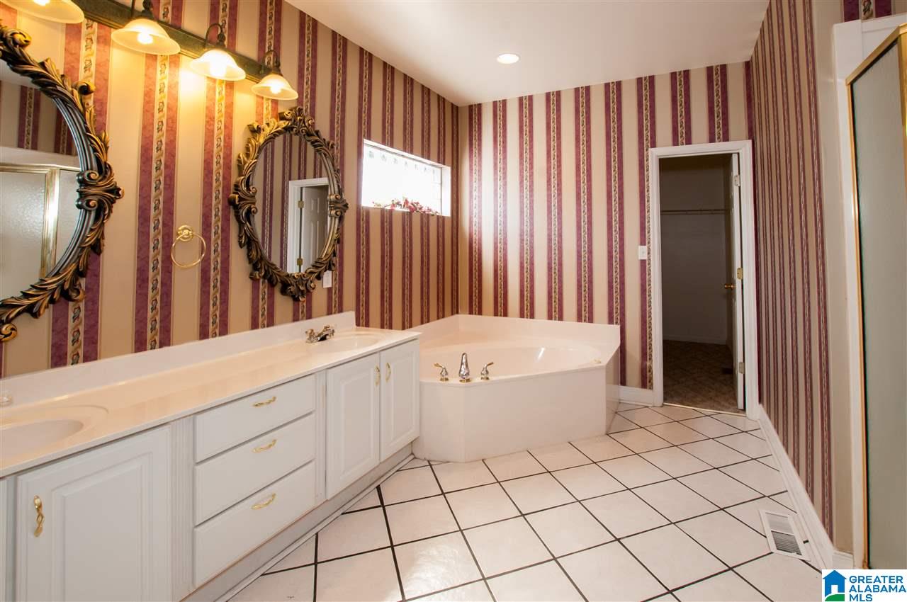 3962 South Shades Crest Road Birmingham, AL 35244 - Photo 31 of 49