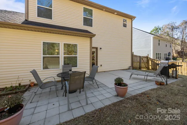 $420,000 | 125 Devynn Ridge Court, Mount Holly, NC 28120