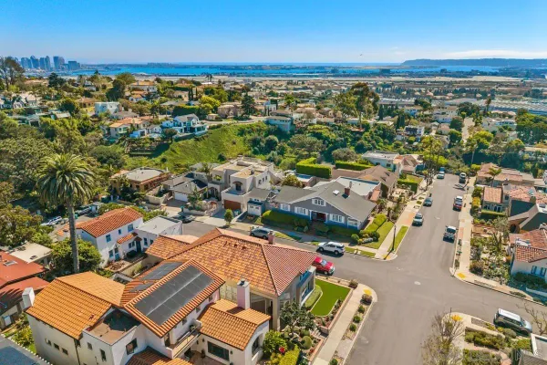 $2,950,000 | 4251 Trias Street, San Diego, CA 92103