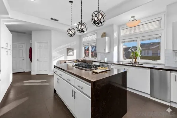$2,950,000 | 4251 Trias Street, San Diego, CA 92103