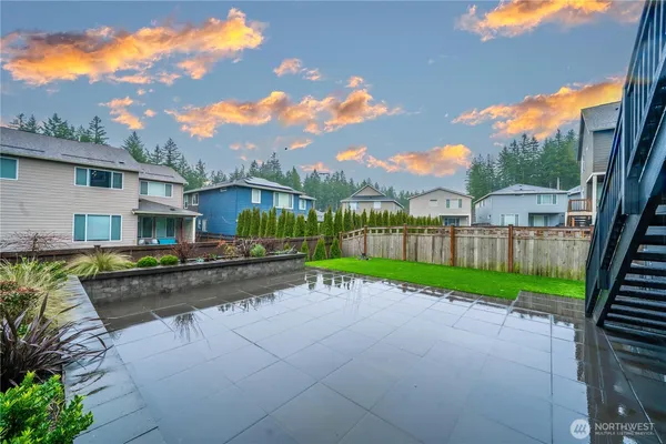 $859,999 | 33260 Glacier Avenue Southeast, Black Diamond, WA 98010