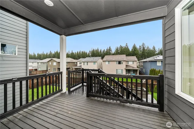$879,950 | 33260 Glacier Avenue Southeast, Black Diamond, WA 98010