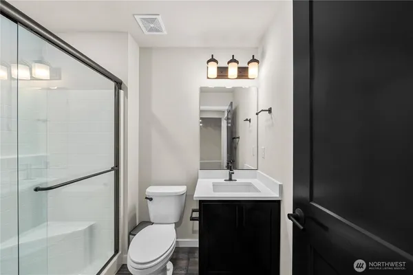 $859,999 | 33260 Glacier Avenue Southeast, Black Diamond, WA 98010