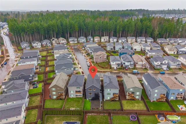 $879,950 | 33260 Glacier Avenue Southeast, Black Diamond, WA 98010