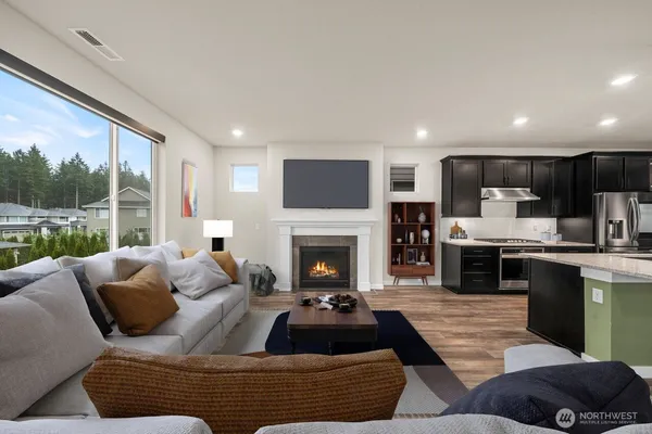 $859,999 | 33260 Glacier Avenue Southeast, Black Diamond, WA 98010