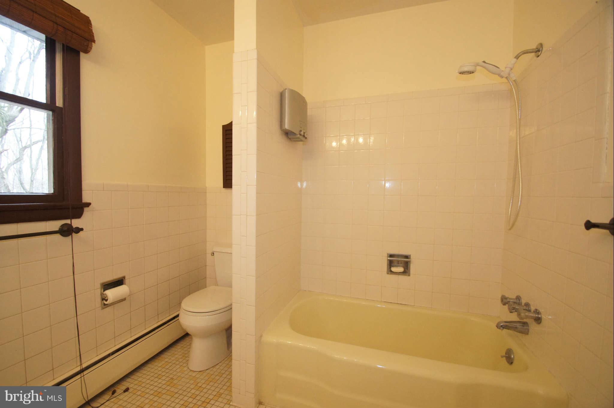611 Northgate Road Aberdeen, MD 21001 - Photo 22 of 30 Bath