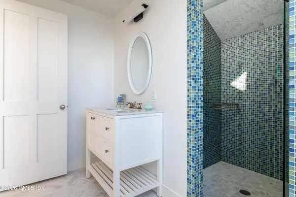 $9,950,000 | 189 Shore Road, Old Greenwich, CT 06870