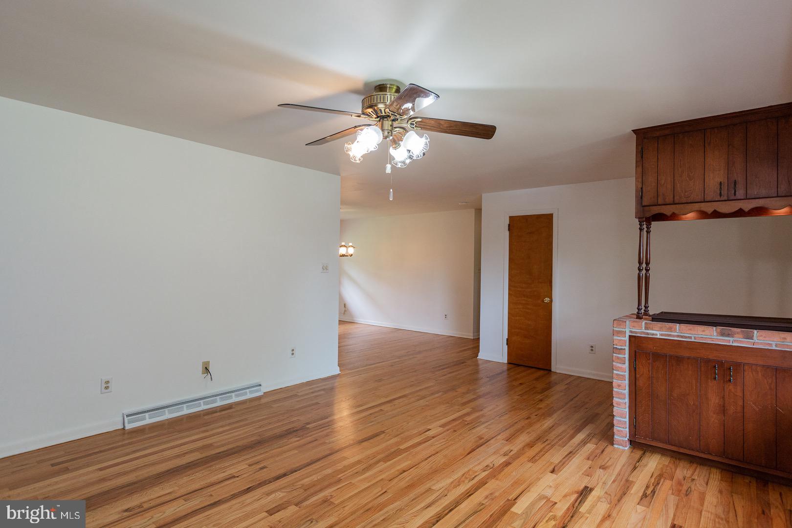 51 South Heck Road Lititz, PA 17543 - Photo 12 of 52