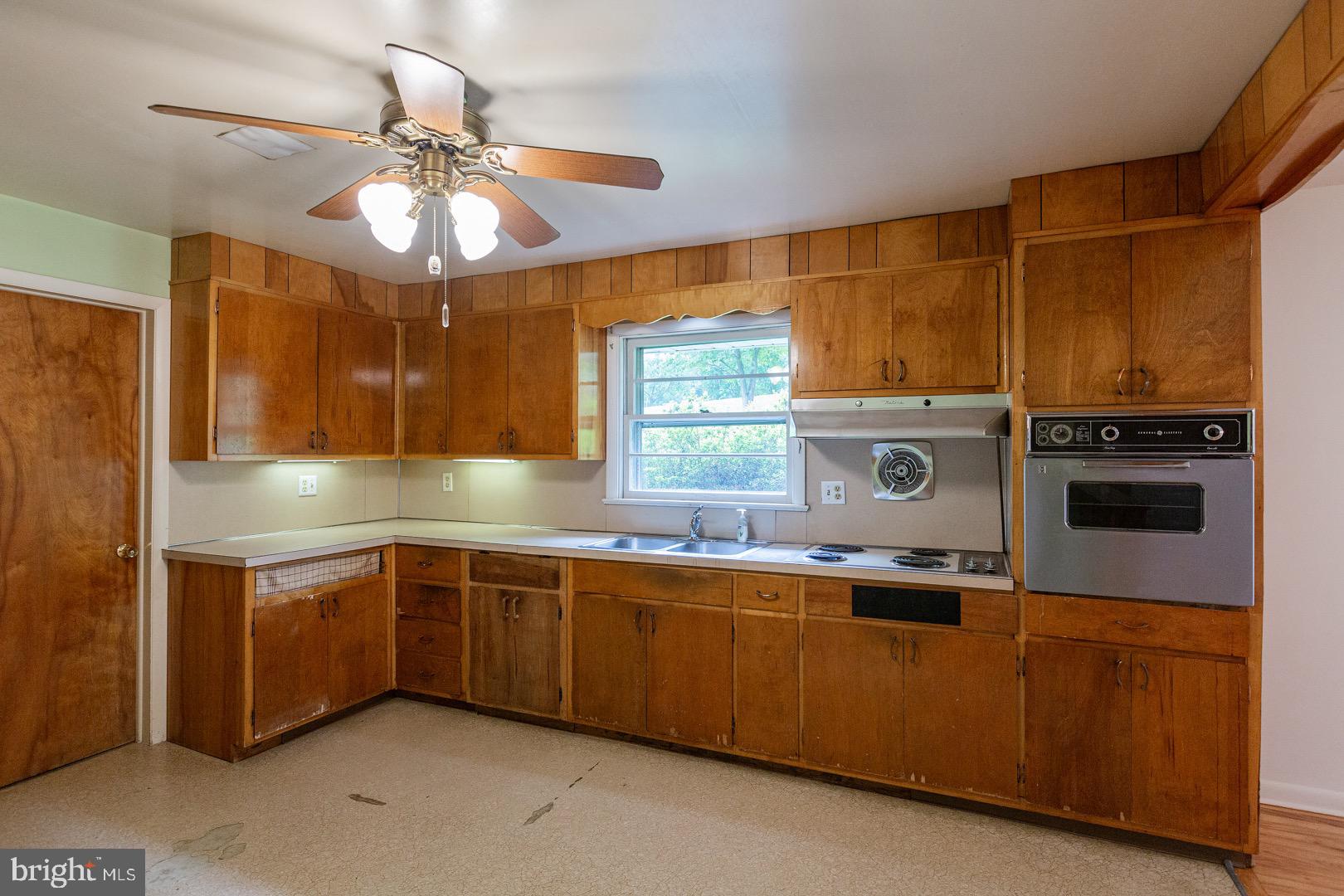 51 South Heck Road Lititz, PA 17543 - Photo 28 of 52