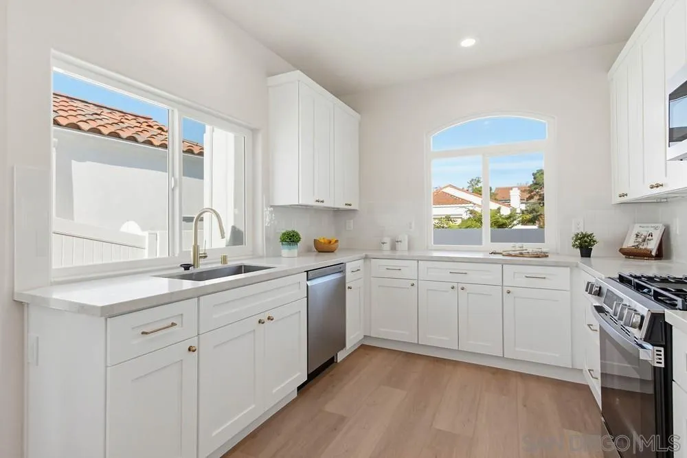 4959 Lamia Way Oceanside, CA 92056 - Photo 22 of 63