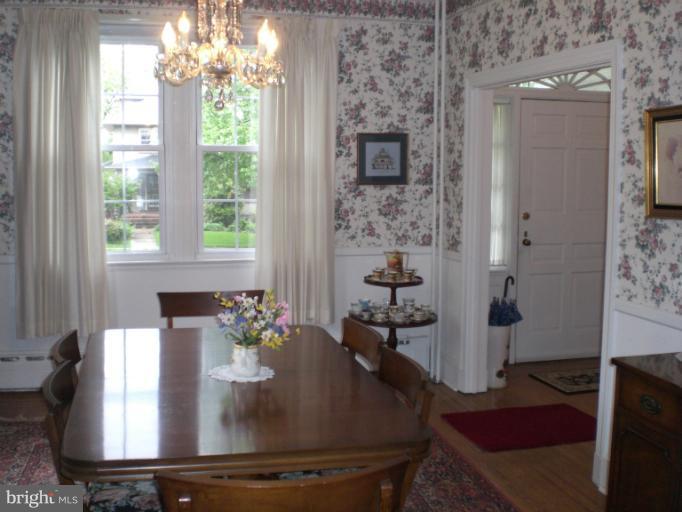 30 Overbrook Road Catonsville, MD 21228 - Photo 2 of 20 Dining Room
