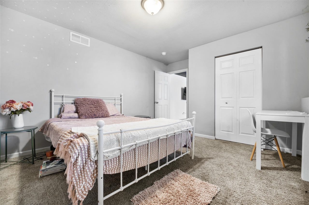 1015 Point Way Lawton, MI 49065 - Photo 13 of 15