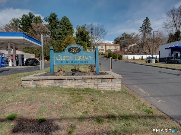 $279,900 | 285 Queen Street, Unit 1C, Southington, CT 06489