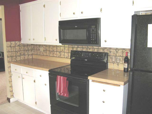 419 Westerfield Road Davenport, IA 52806 - Photo 5 of 9 Gallery Image 5