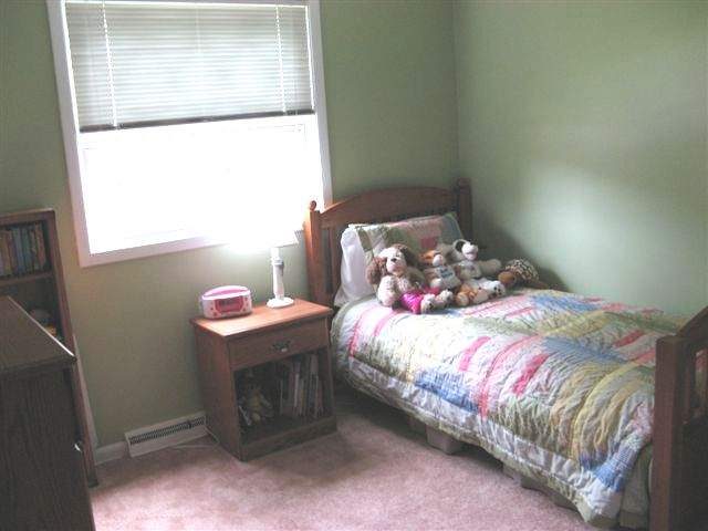 419 Westerfield Road Davenport, IA 52806 - Photo 8 of 9 Gallery Image 8