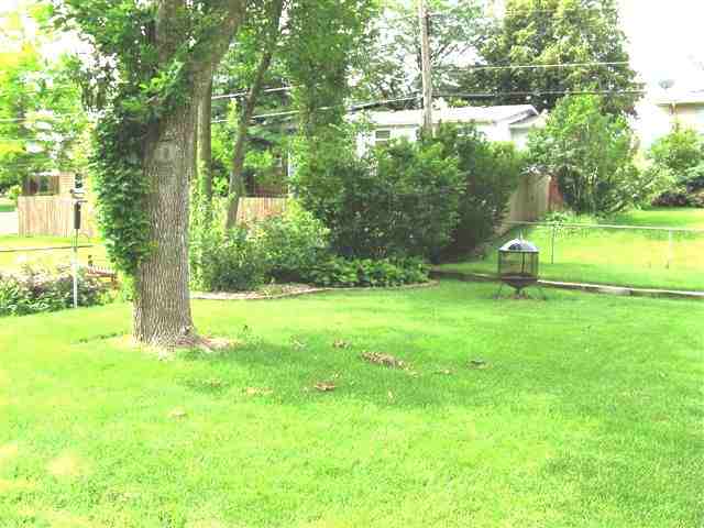 419 Westerfield Road Davenport, IA 52806 - Photo 9 of 9 Gallery Image 9