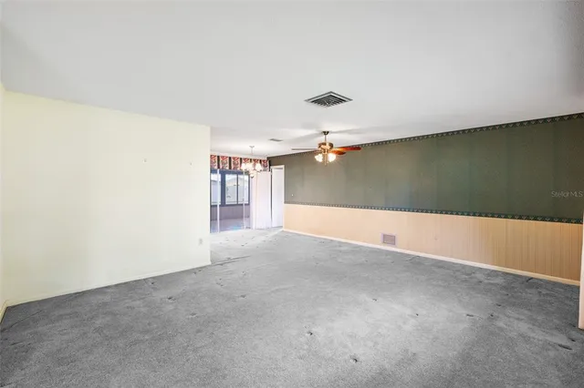 a view of empty room