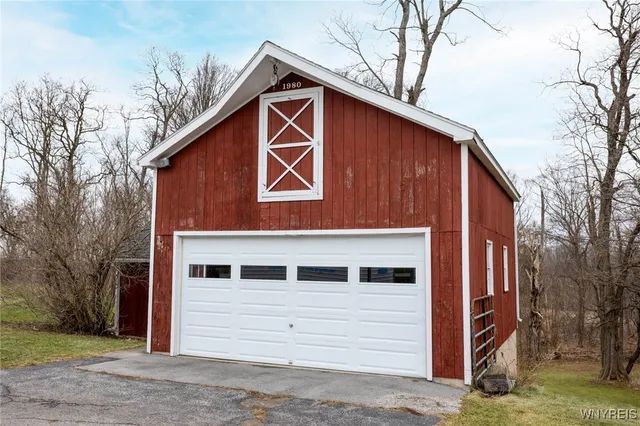 $499,900 | 5691 Ellicott Street Road, Bethany, NY 14054