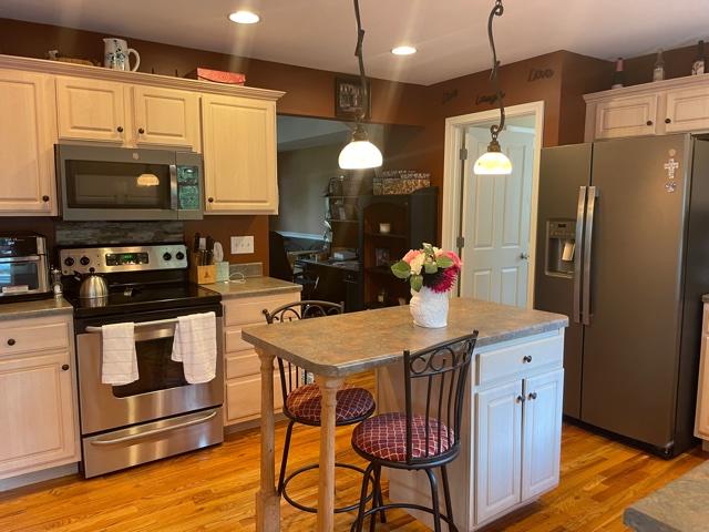 4007 Glaze Road Johnson City, TN 37601 - Photo 11 of 36 Kitchen