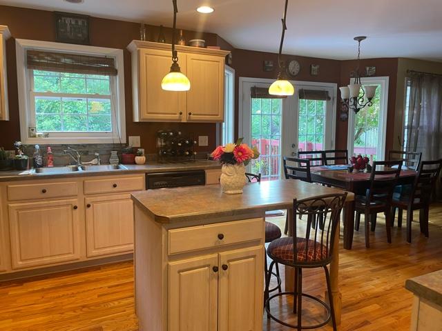 4007 Glaze Road Johnson City, TN 37601 - Photo 12 of 36 Kitchen 2