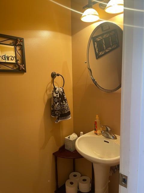 4007 Glaze Road Johnson City, TN 37601 - Photo 15 of 36 bathroom 2