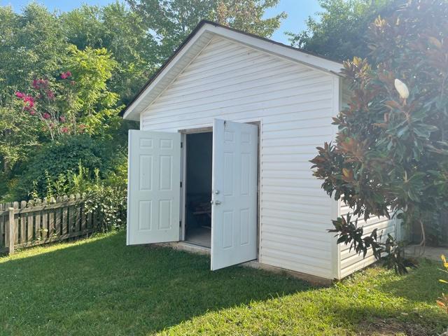 4007 Glaze Road Johnson City, TN 37601 - Photo 31 of 36 Outdoor building