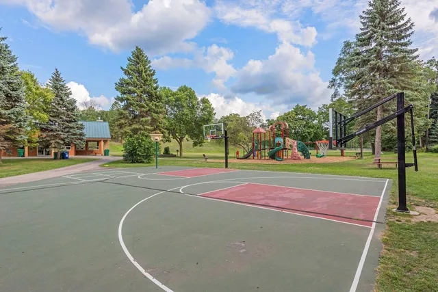 $410,000 | 4045 Utica Avenue South, St. Louis Park, MN 55416