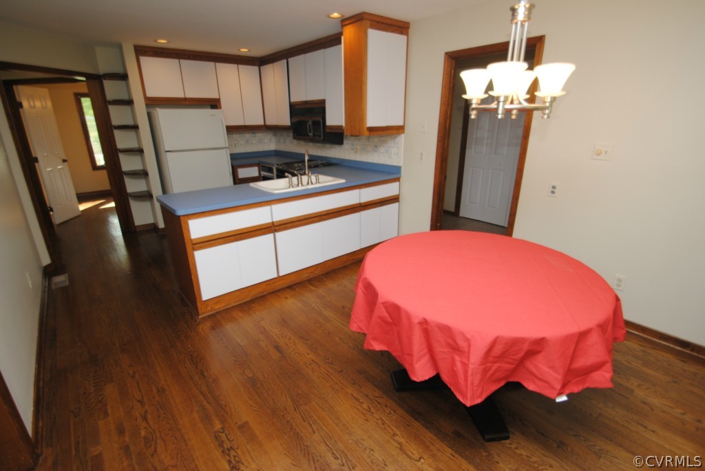 4242 Cheyenne Road Richmond, VA 23235 - Photo 3 of 20