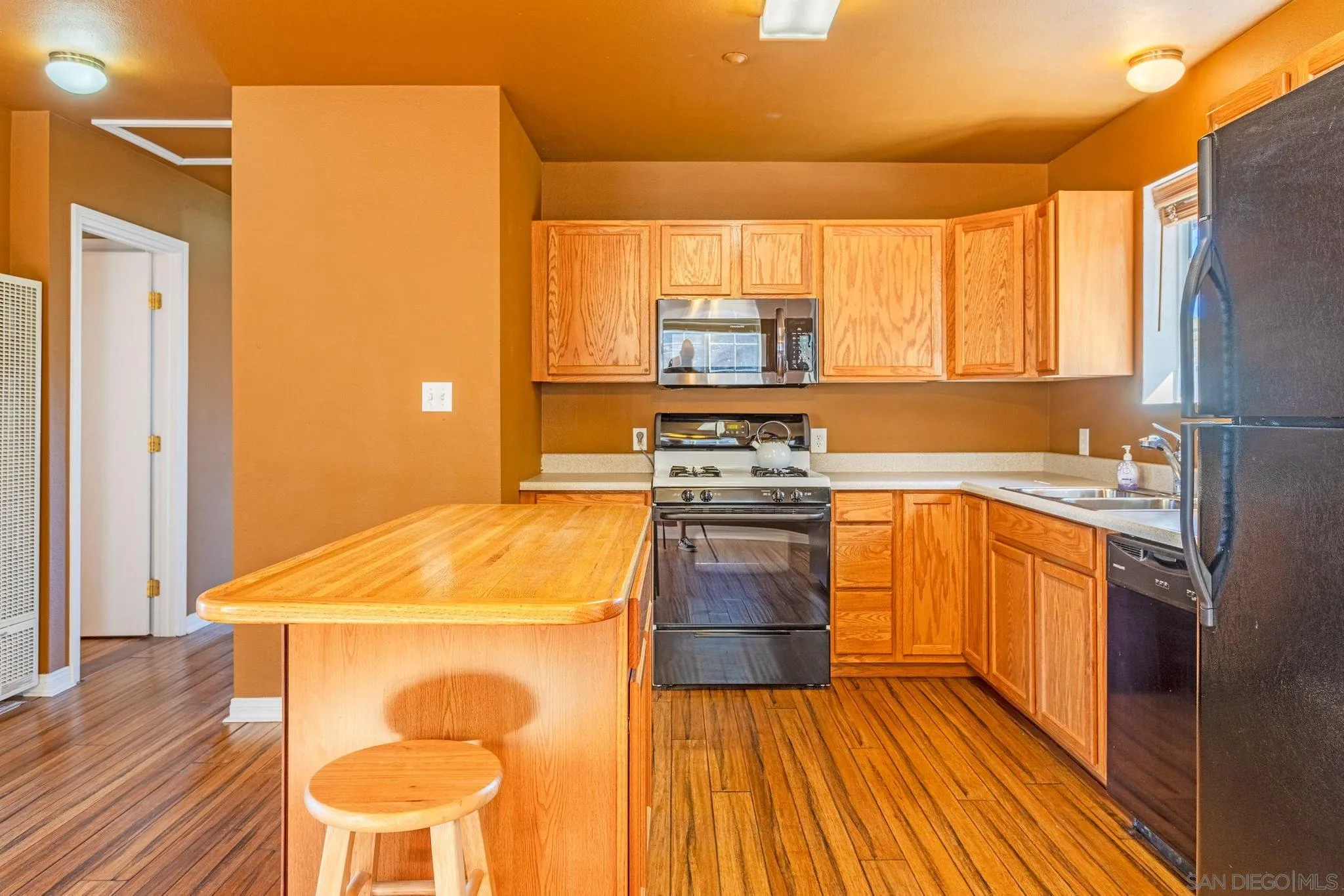 17209 Iron Springs Road Julian, CA 92036 - Photo 18 of 33 Gallery Image 18