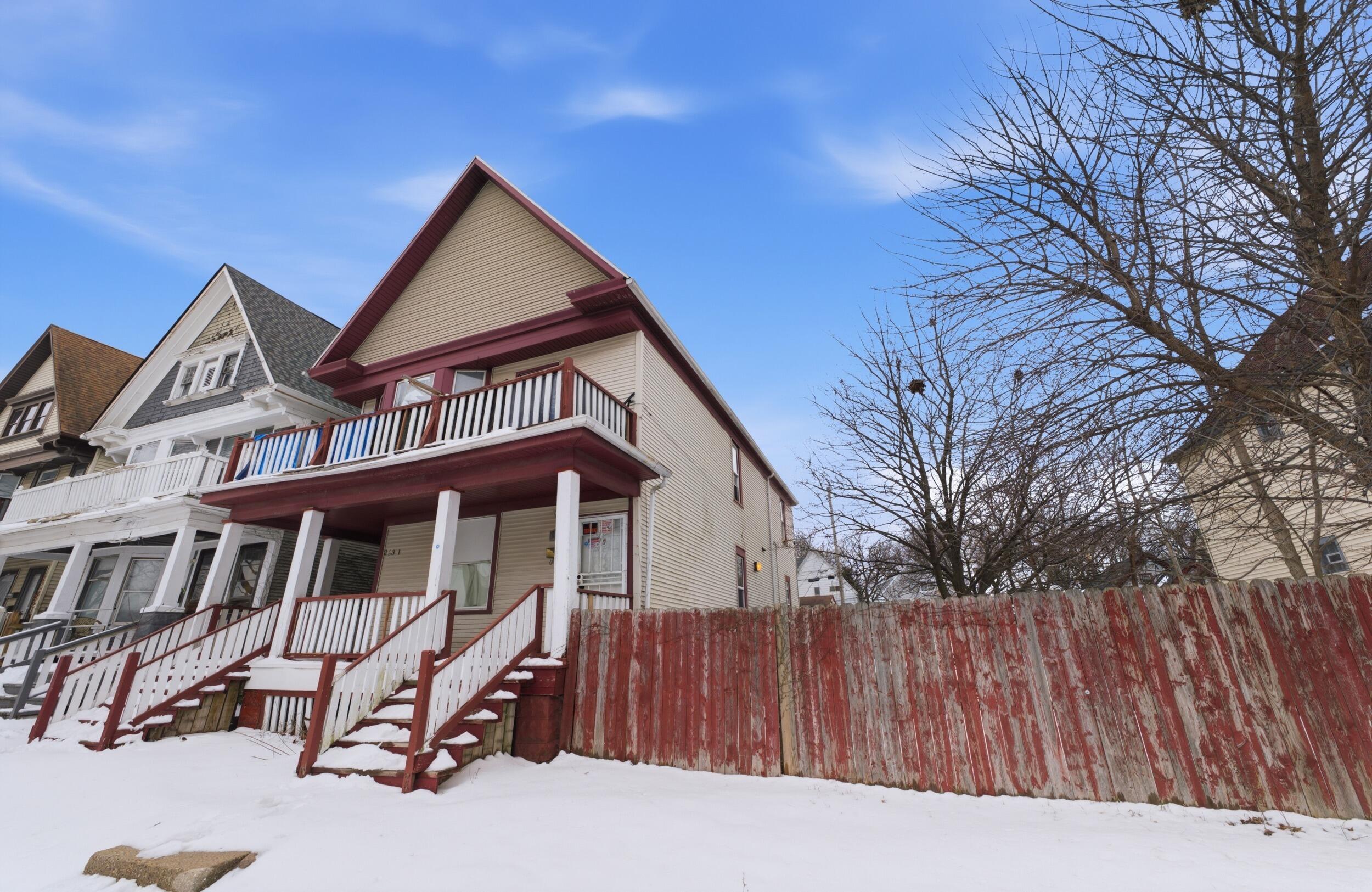 2631 North 33rd Street, Unit 2633 Milwaukee, WI 53210 - Photo 2 of 10 2631-2633 N 33rd St
