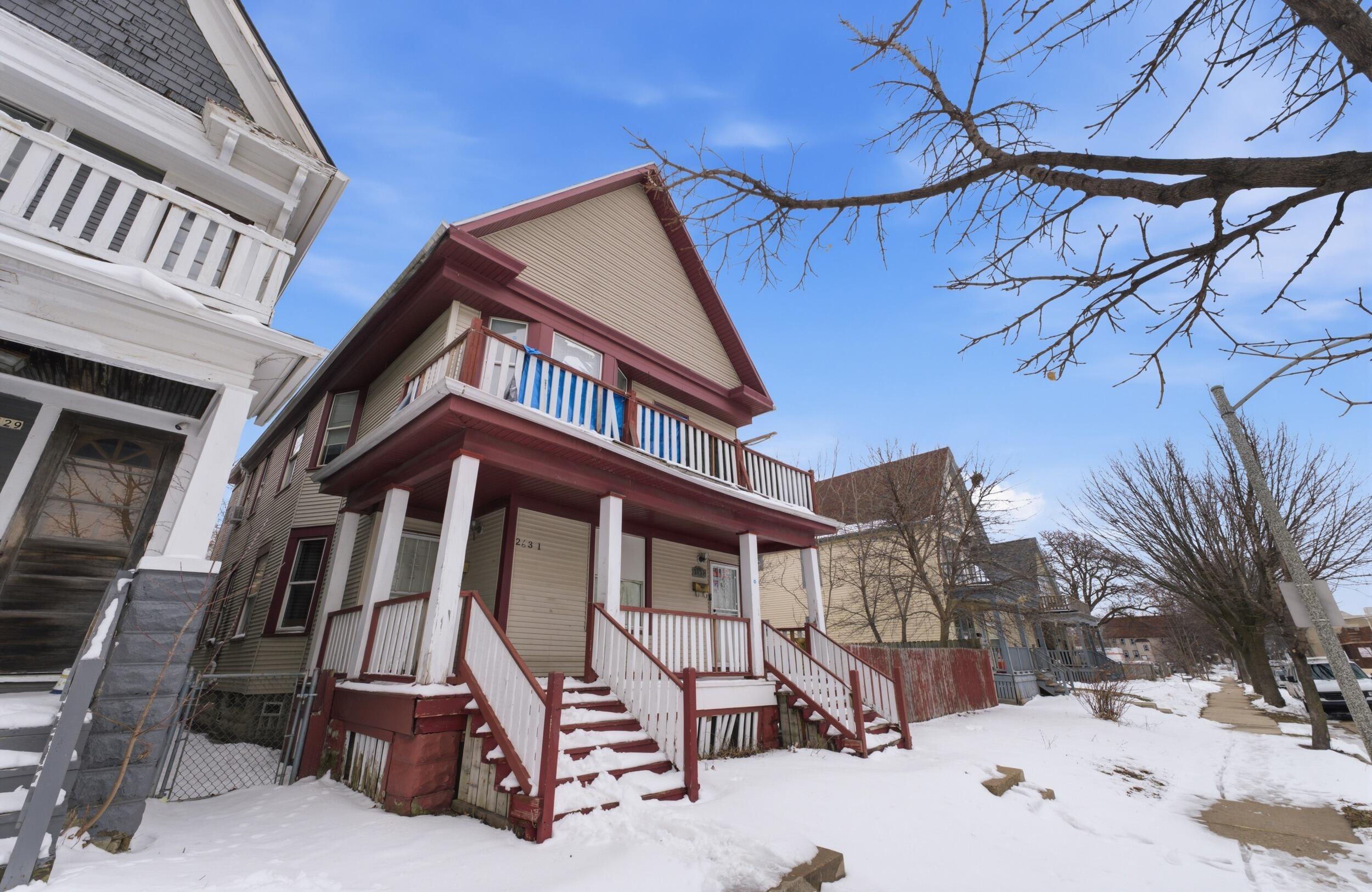 2631 North 33rd Street, Unit 2633 Milwaukee, WI 53210 - Photo 3 of 10 2631-2633 N 33rd St