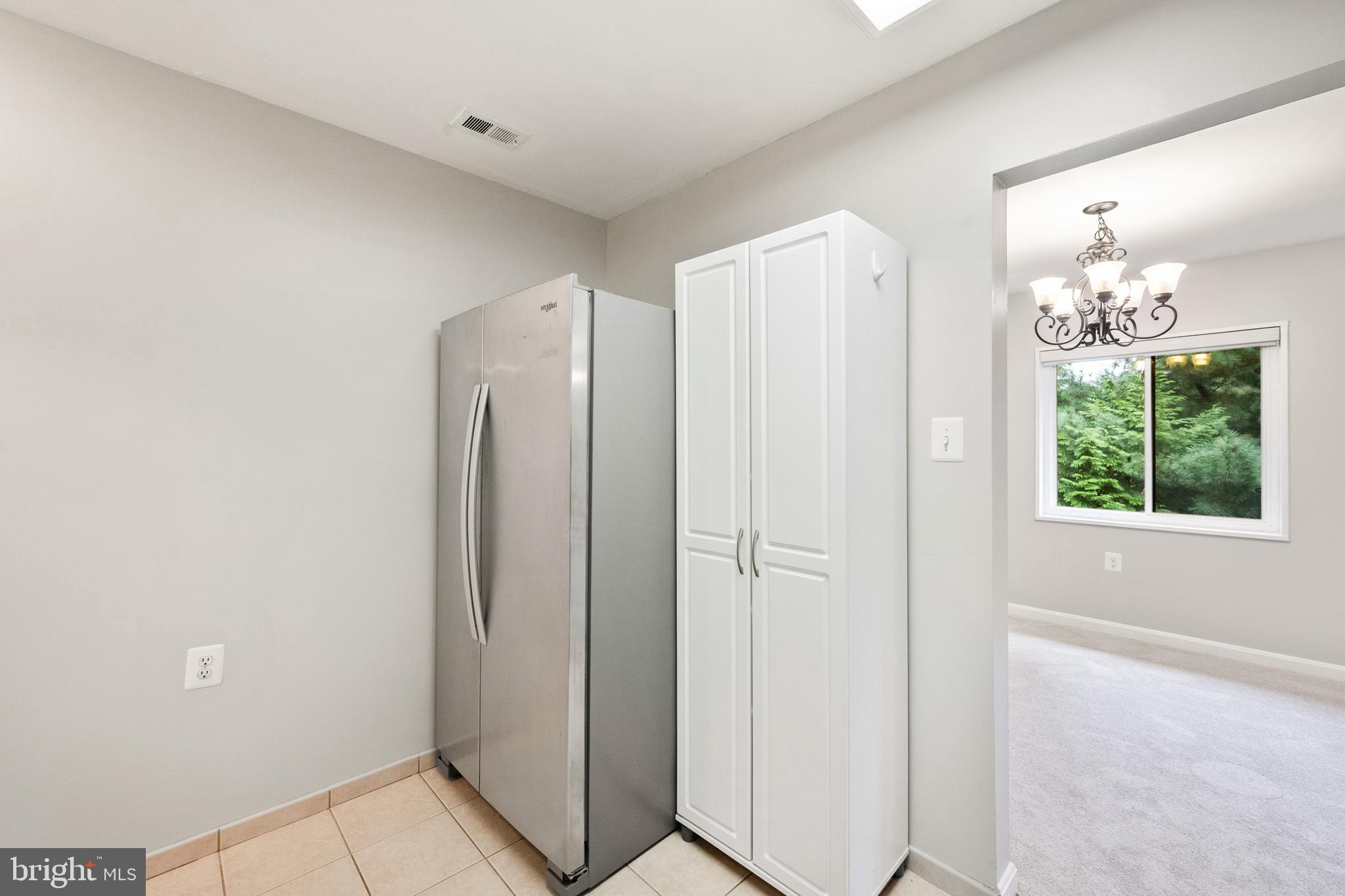 1434 Northgate Square, Unit 34/21B Reston, VA 20190 - Photo 3 of 44 a view of entryway with window
