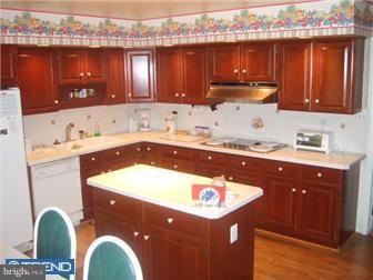 100 East Golf View Road Ardmore, PA 19003 - Photo 3 of 7 Kitchen