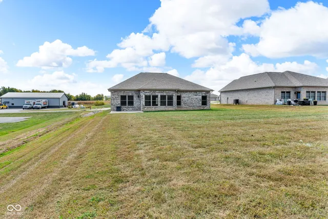 $357,900 | 3048 West Glacier Drive, Monrovia, IN 46157