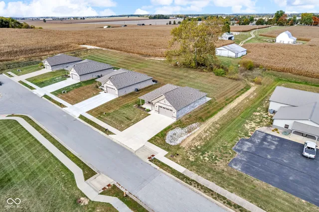 $357,900 | 3048 West Glacier Drive, Monrovia, IN 46157