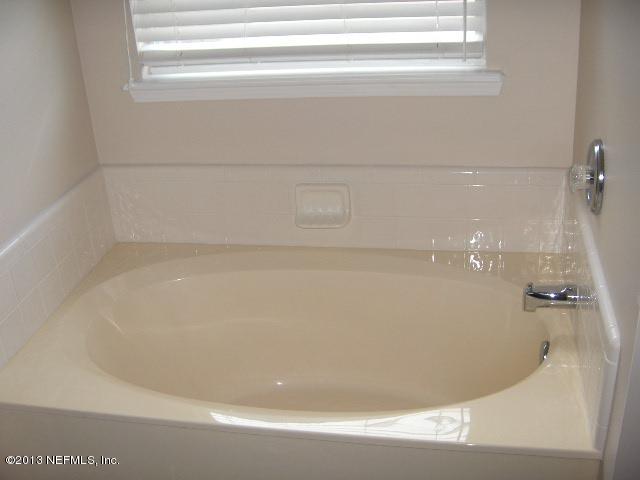 3849 Chapelgate Road Jacksonville, FL 32223 - Photo 7 of 13 HPIM7462