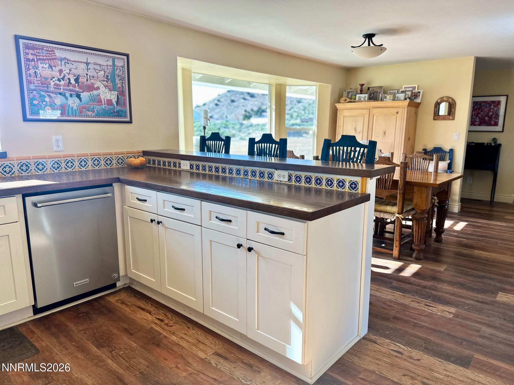 110 Quarterhorse Circle Reno, NV 89508 - Photo 9 of 34 IMG_2683