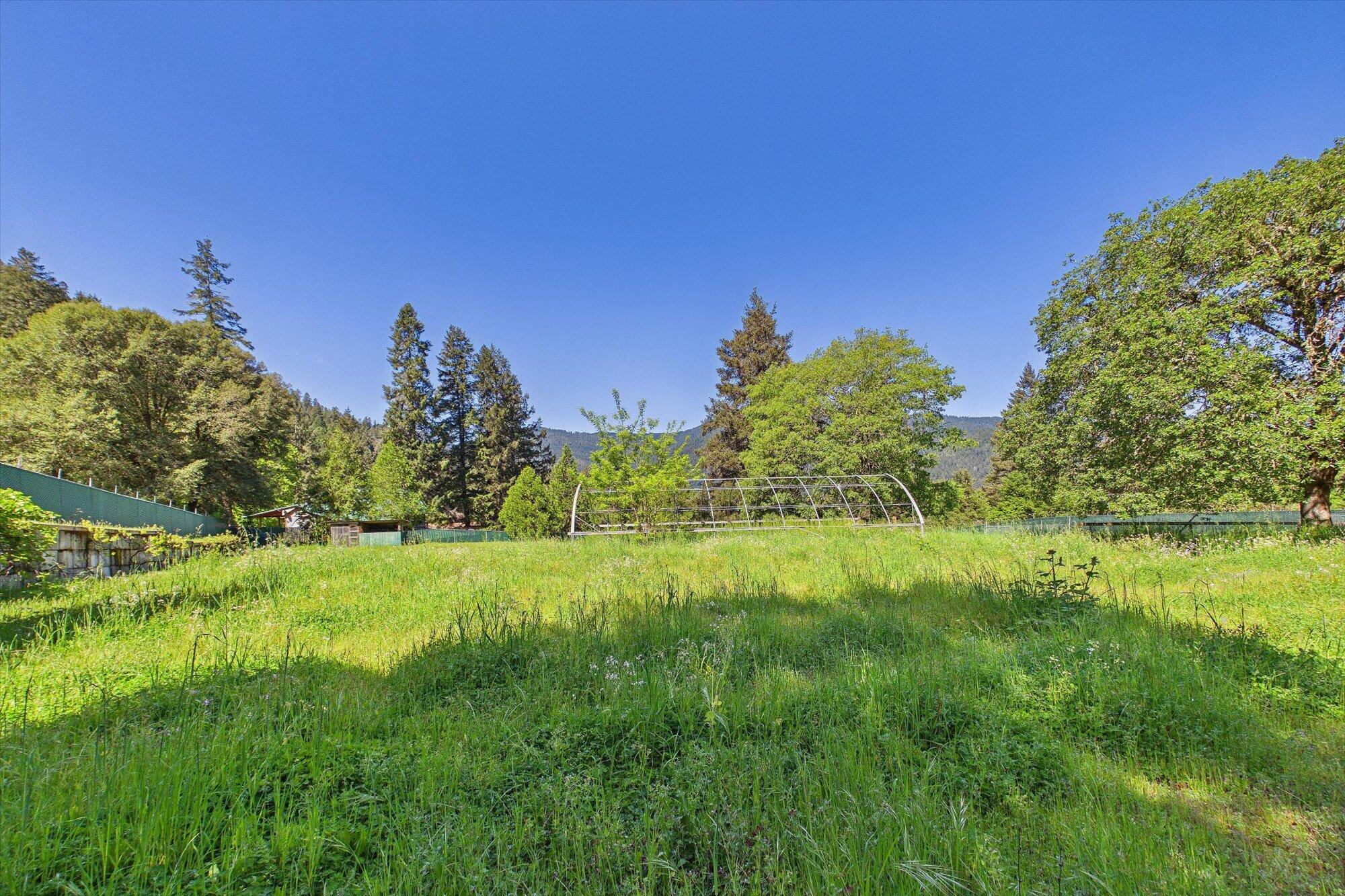 1450 Red Cap Road Orleans, CA 95556 - Photo 7 of 9