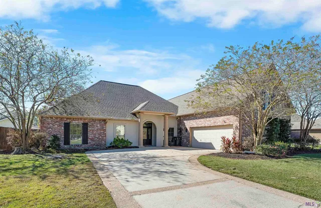 $469,900 | 18167 Kenner Drive, Prairieville, LA 70769