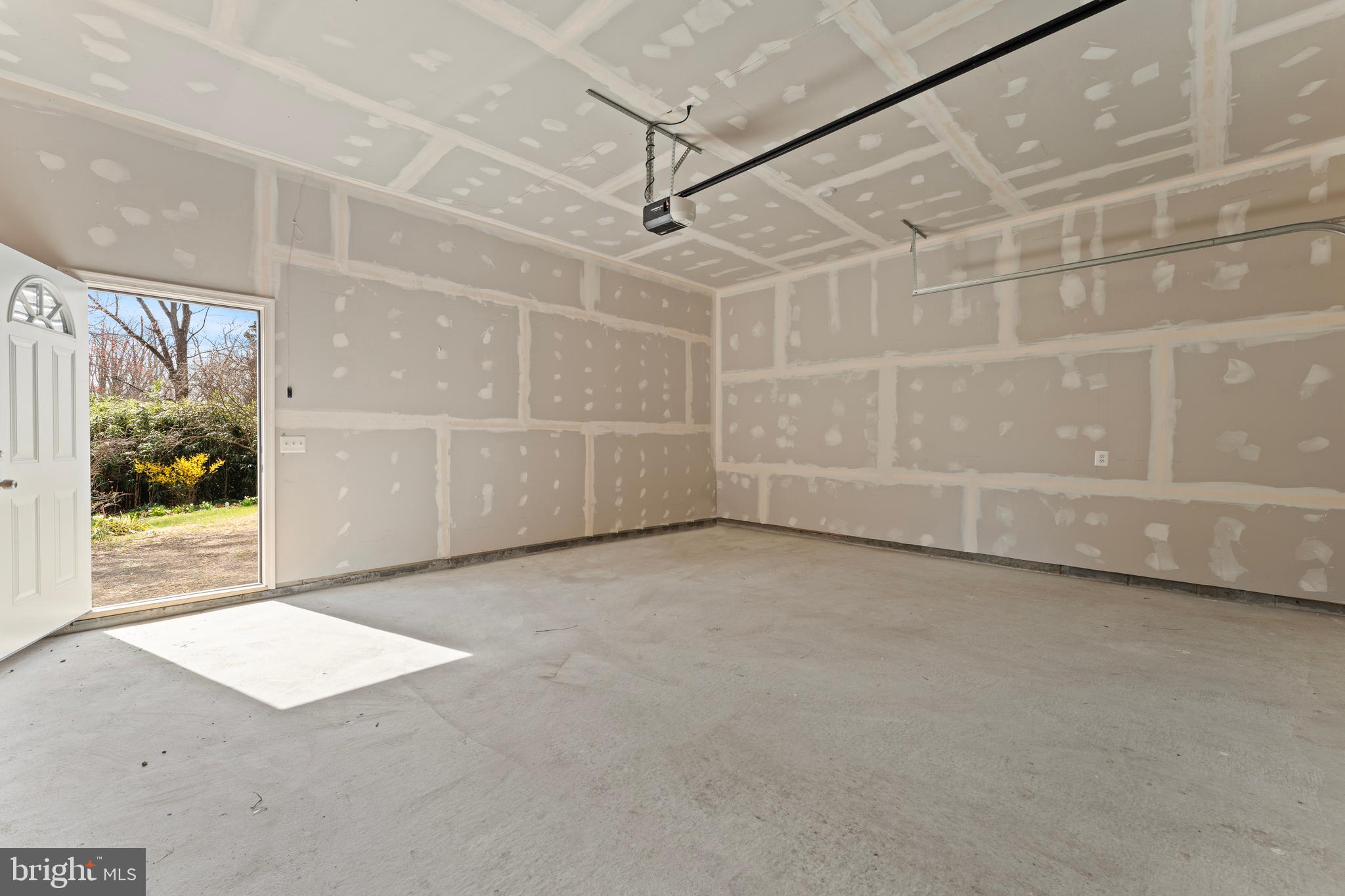 1452 Grandview Road Arnold, MD 21012 - Photo 35 of 53 Garage