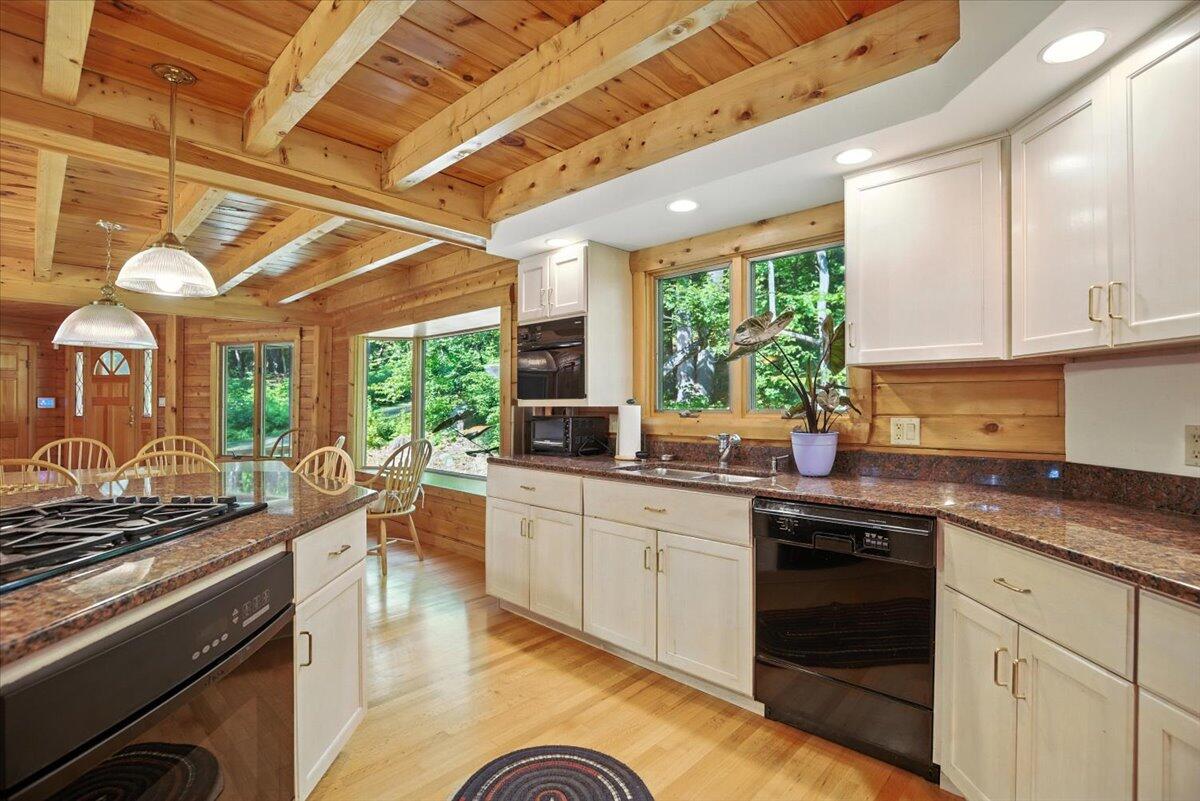 316 Hardscrabble Road Wayne, ME 04265 - Photo 19 of 97 042-2 Mountain View Ln_Readfield_ME-25