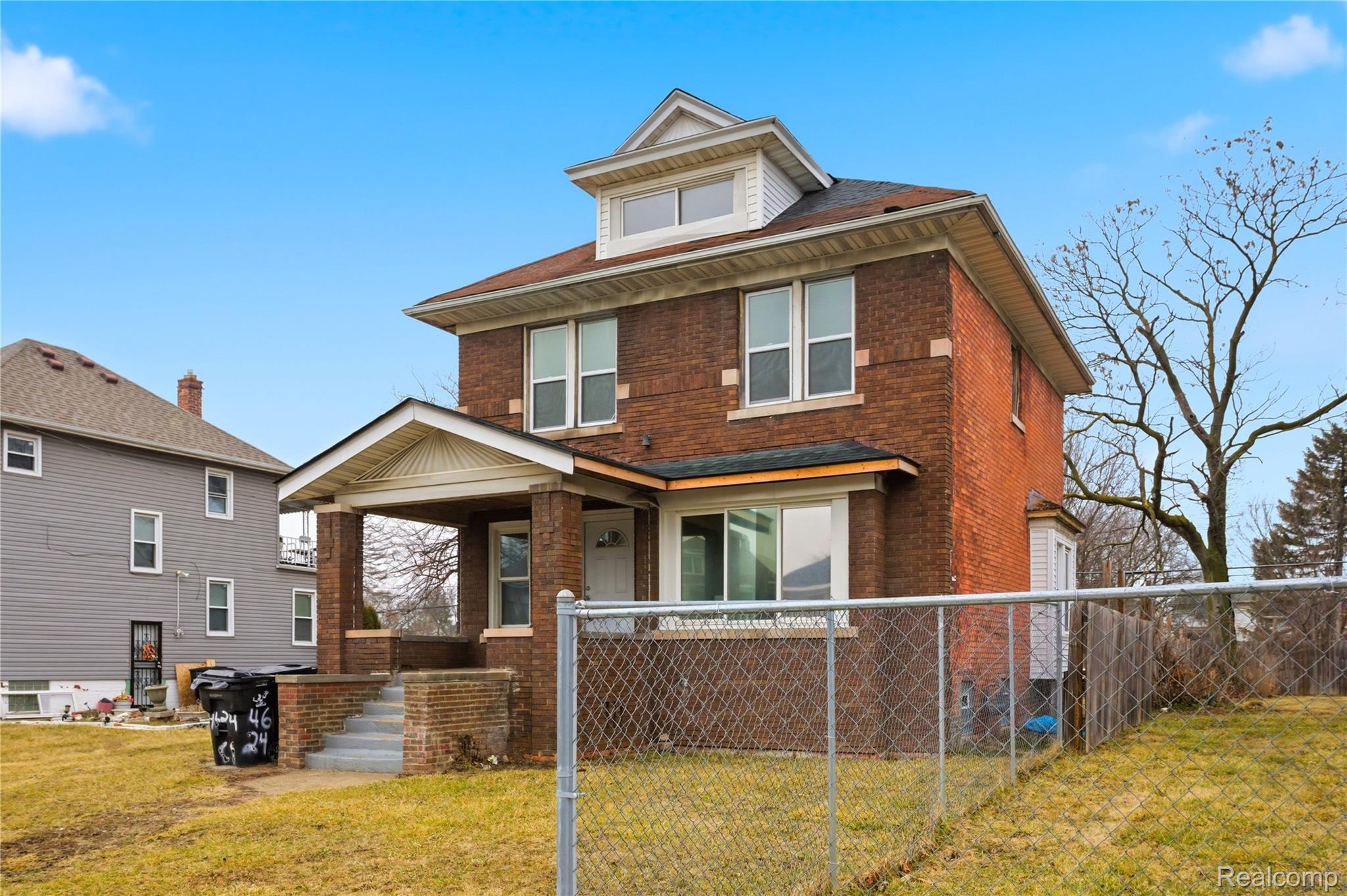 4624 Pacific Street Detroit, MI 48204 - Photo 33 of 39 Traditional style home featuring brick siding and a front lawn