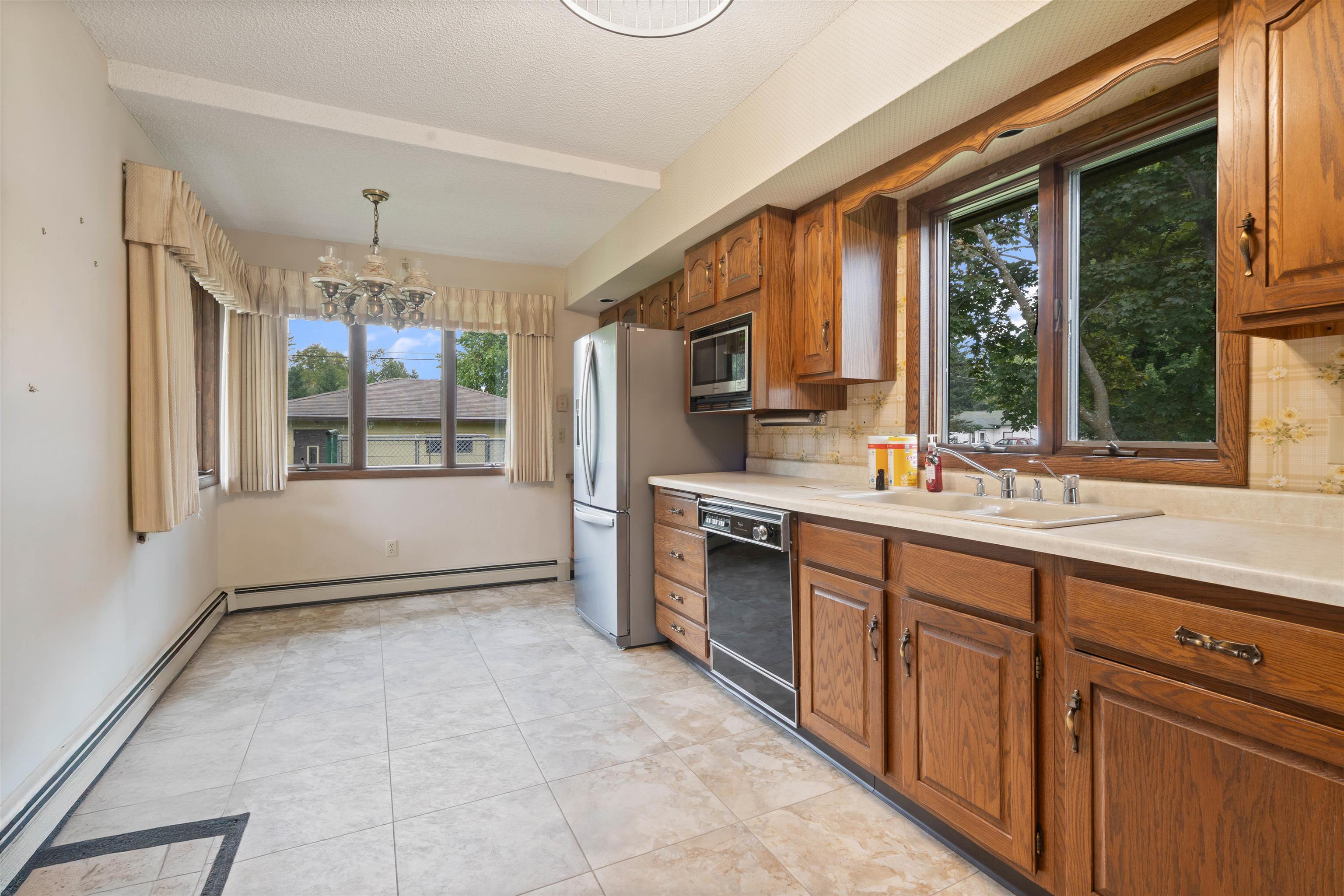 702 East 5th Street Superior, WI 54880 - Photo 12 of 31