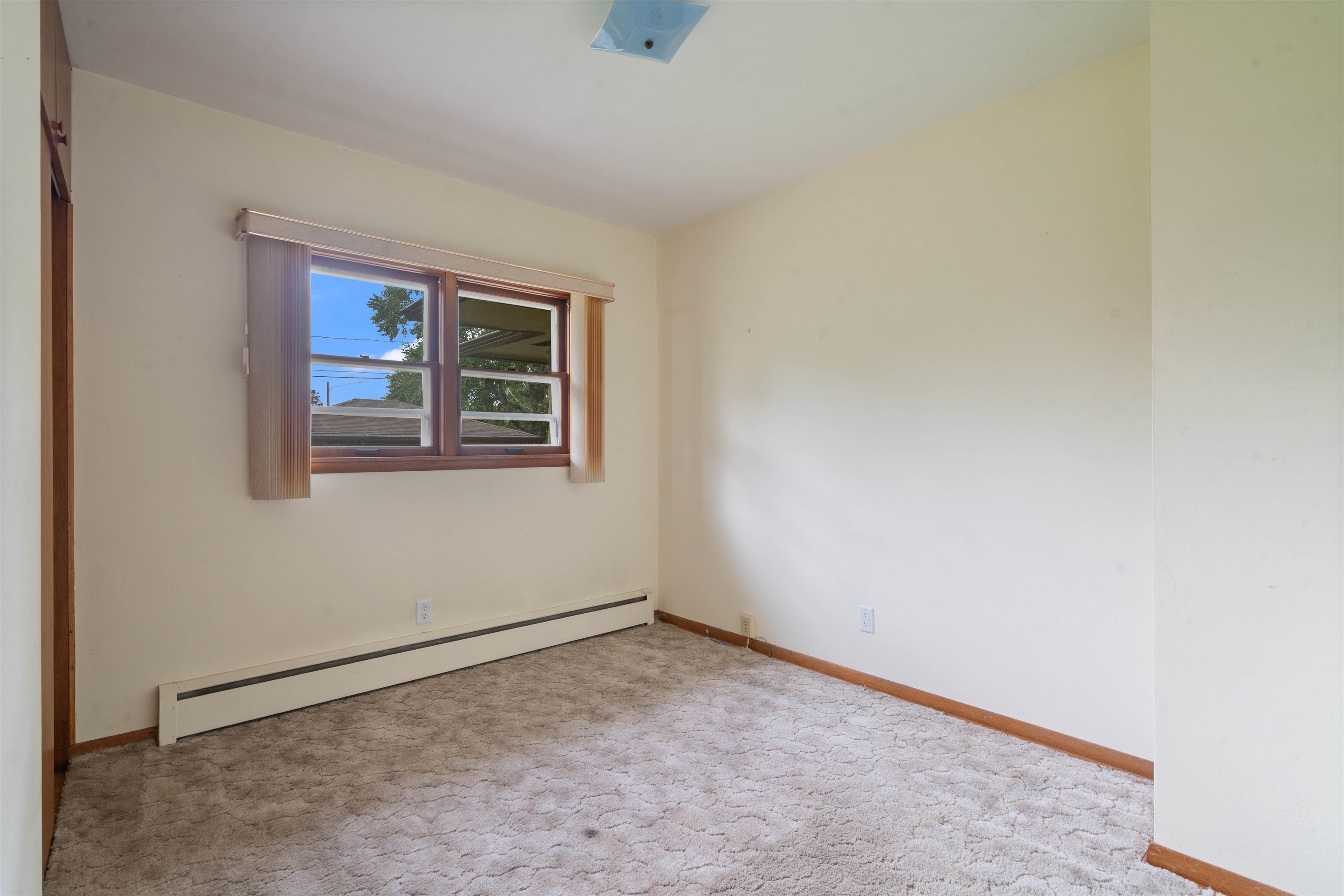 702 East 5th Street Superior, WI 54880 - Photo 15 of 31