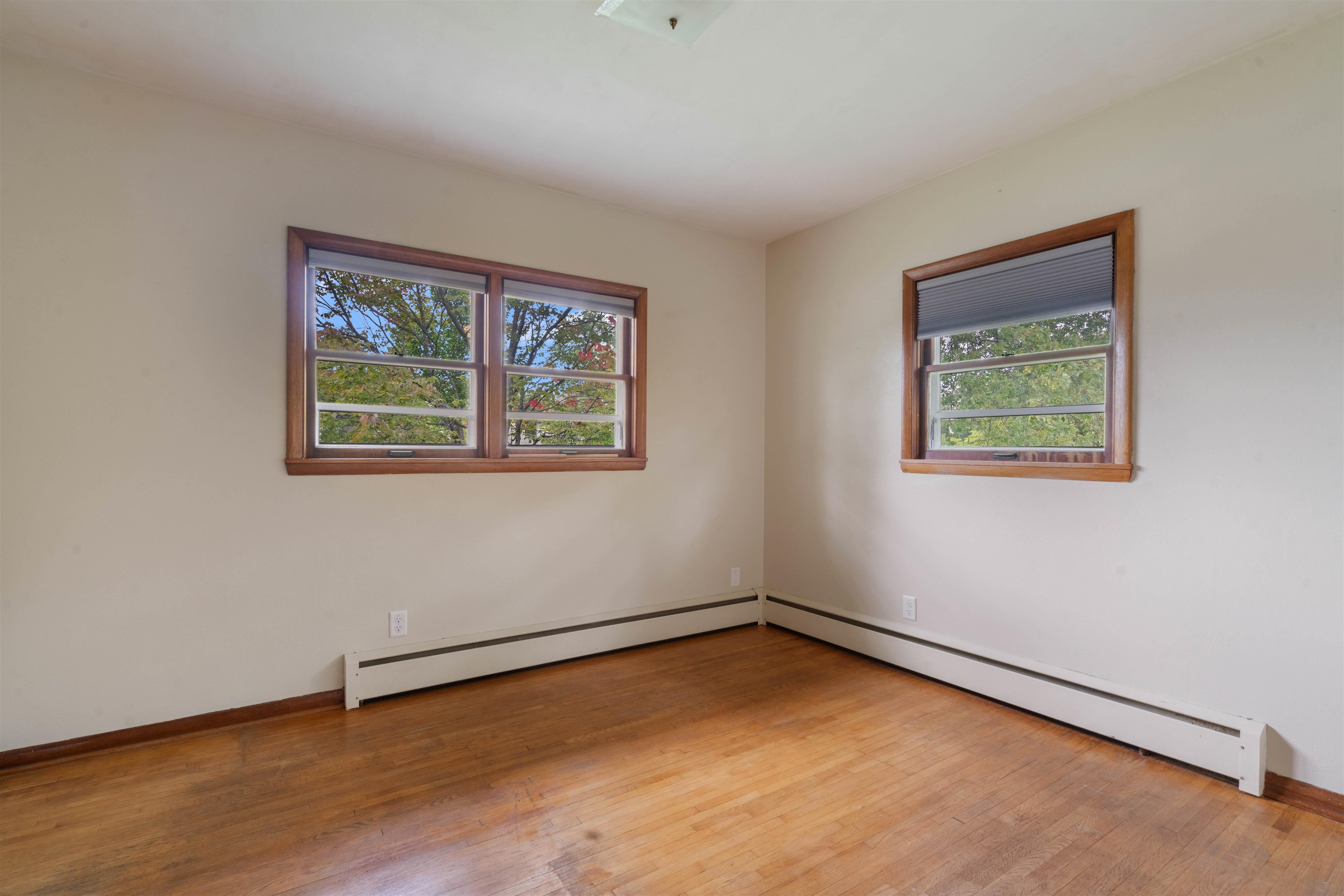 702 East 5th Street Superior, WI 54880 - Photo 17 of 31