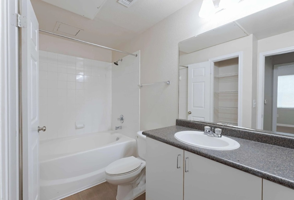 10505 South I-35 Frontage Road, Unit 1933 Austin, TX 78747 - Photo 15 of 17 Up to 6 weeks free on select units!