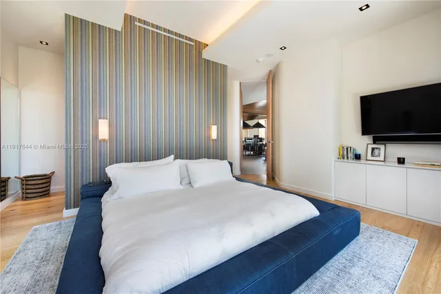 $6,350,000 | 8055 Noremac Avenue, Miami Beach, FL 33141